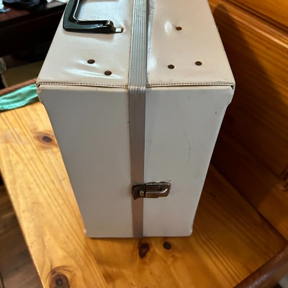 Vintage 1968 Barbie Case Mattel - Picture 3 of 9